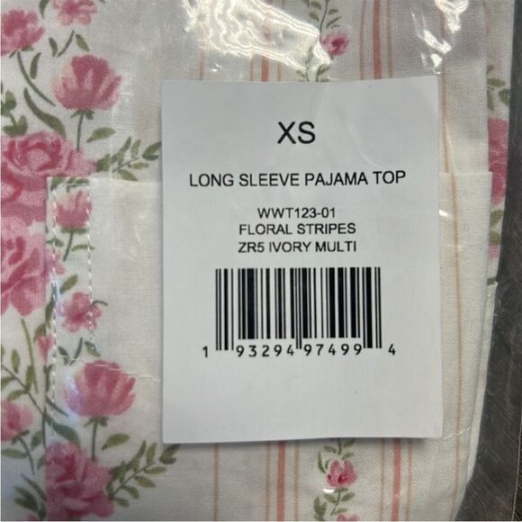 WEWOREWHAT Floral Long Sleeve Pajama Top XS - Picture 5 of 8